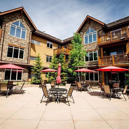 Spacious Penthouse Suite-King Beds-Pool & Hot Tub Canmore Exterior foto